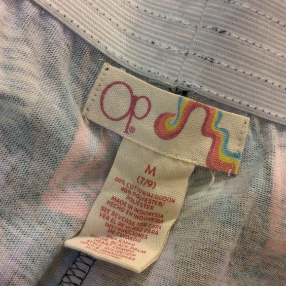 3/$15 🤑 OP Shorts - Picture 2 of 3